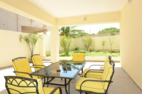 Отель B&B IN VILLA  Галли́поли